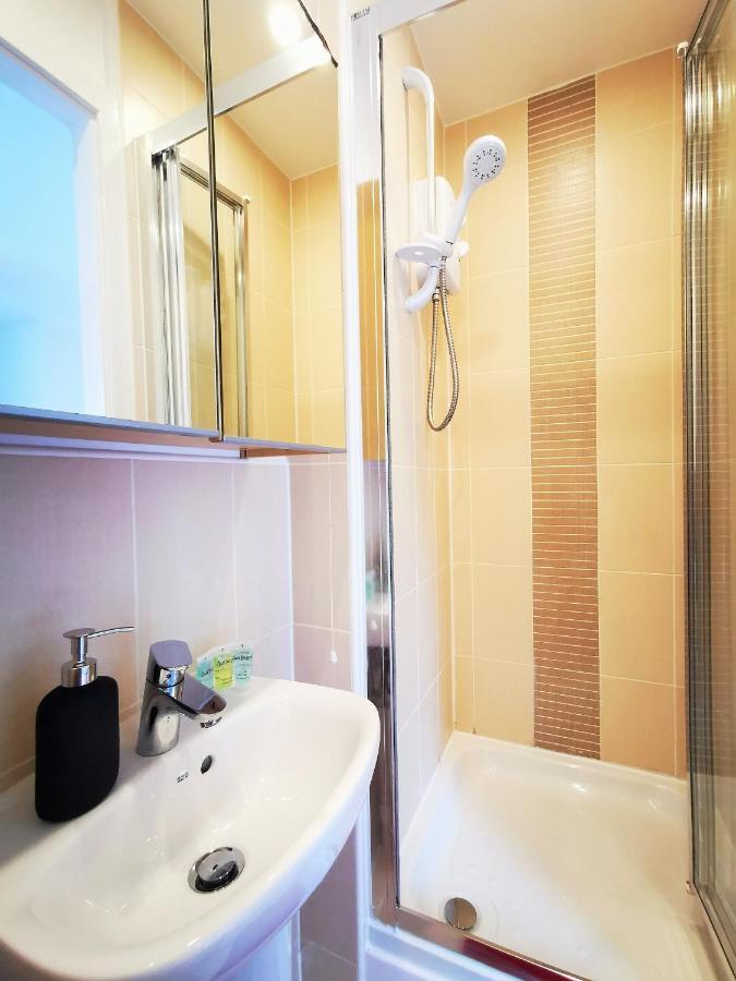 Lovely Holiday Home In Birmingham City Center 3 Bedrooms House By Hf Group 外观 照片